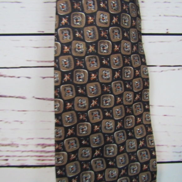 Harve Benard by Benard Holtzman 100% silk tie - Picture 2 of 3